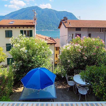 Delizioso Bilocale Vista Lago Colonno المظهر الخارجي الصورة
