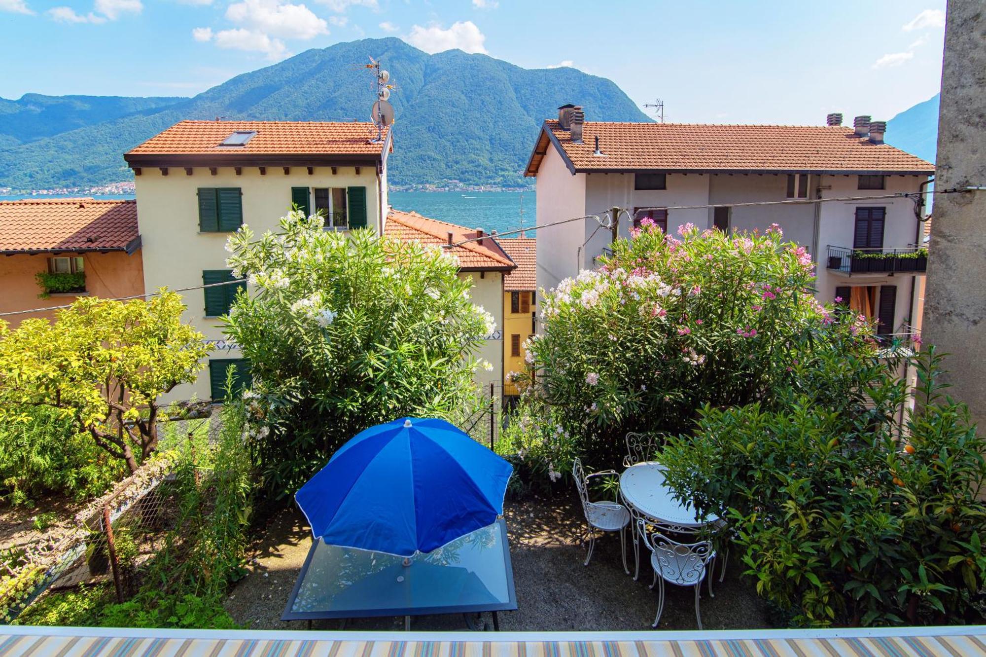 Delizioso Bilocale Vista Lago Colonno المظهر الخارجي الصورة