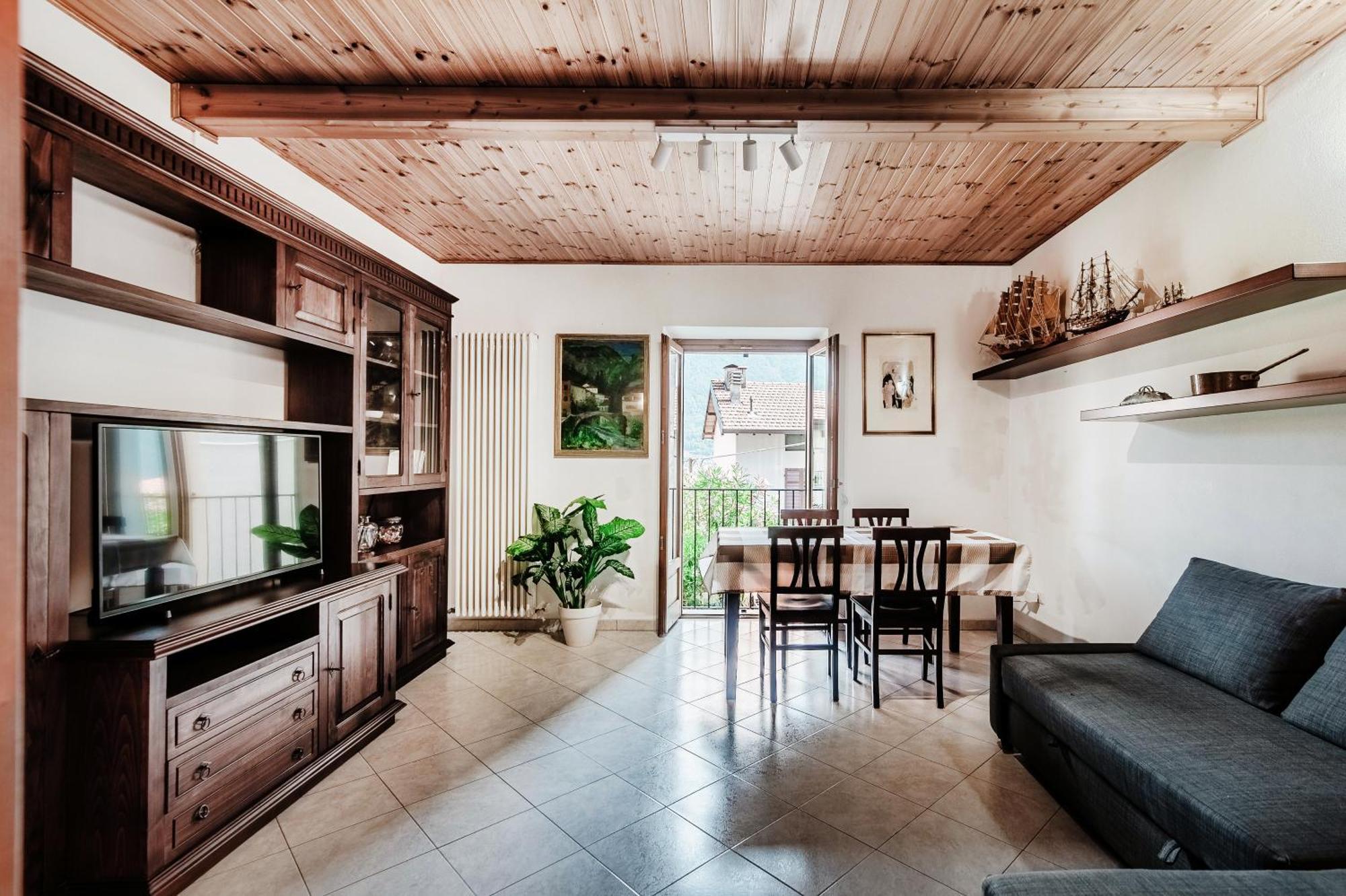 Delizioso Bilocale Vista Lago Colonno المظهر الخارجي الصورة