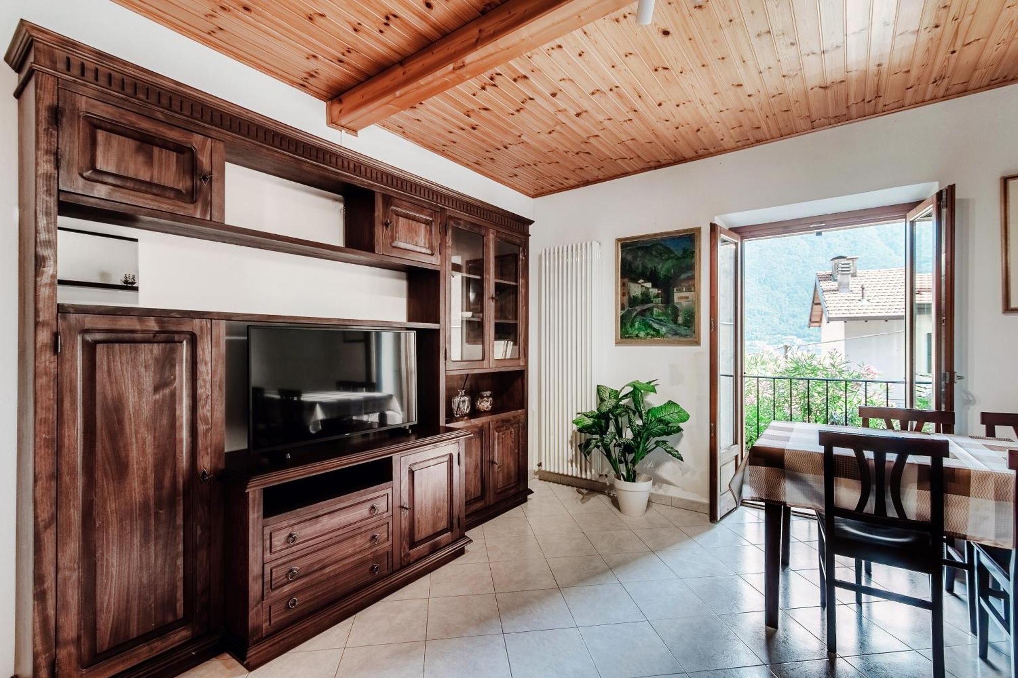Delizioso Bilocale Vista Lago Colonno المظهر الخارجي الصورة